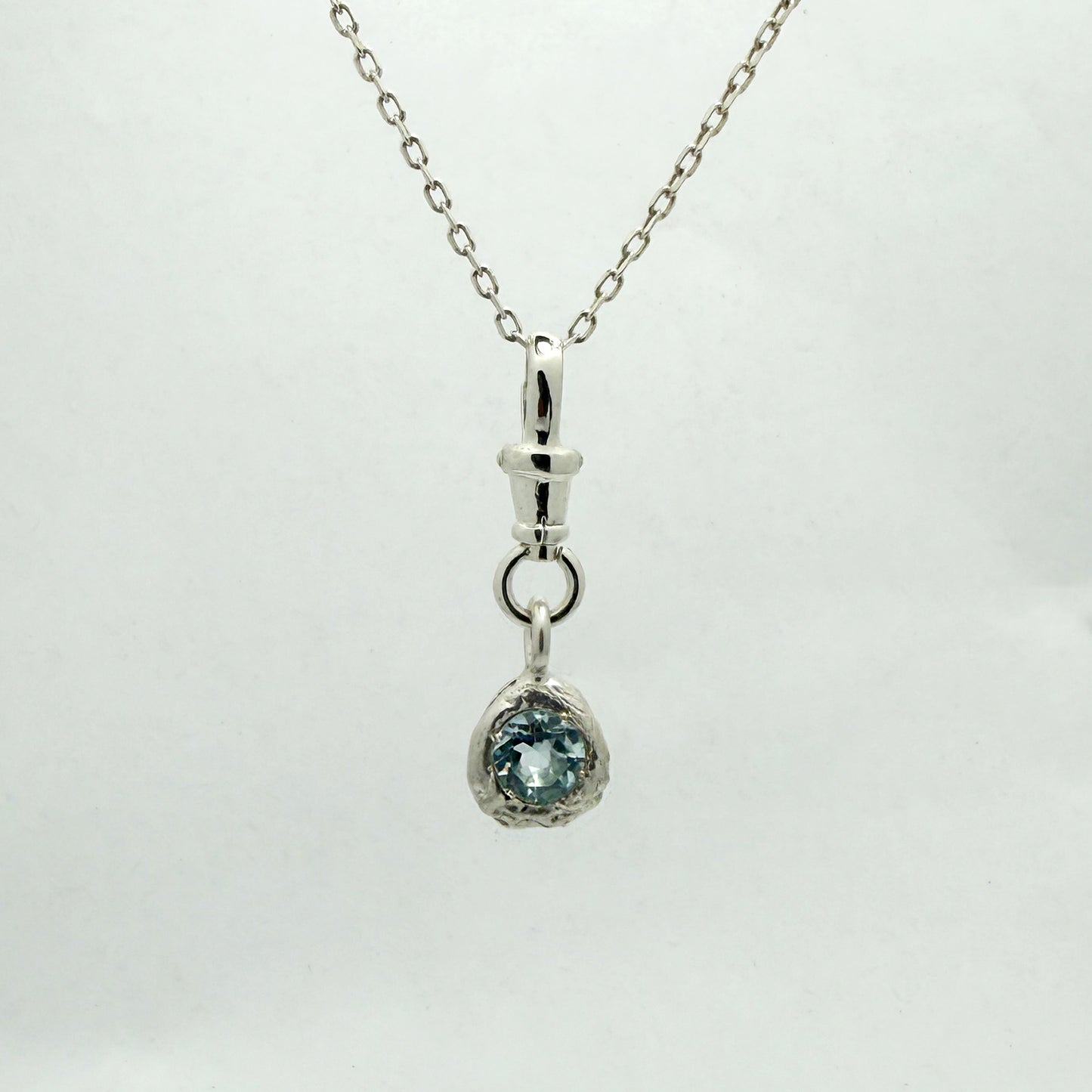 Pendant with clasp